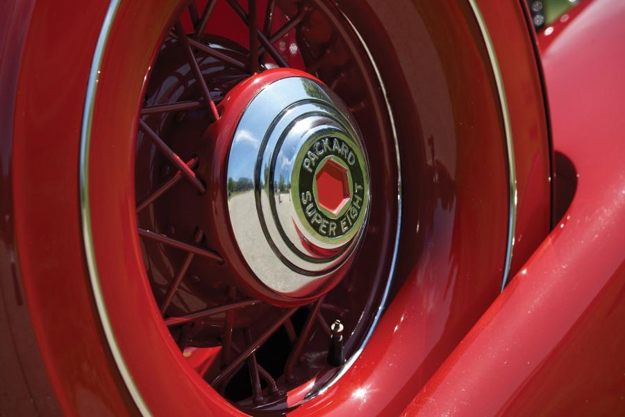  Packard Model Super Eight 1104 Convertible Victoria 1934 года  (фото 2 из 9)
